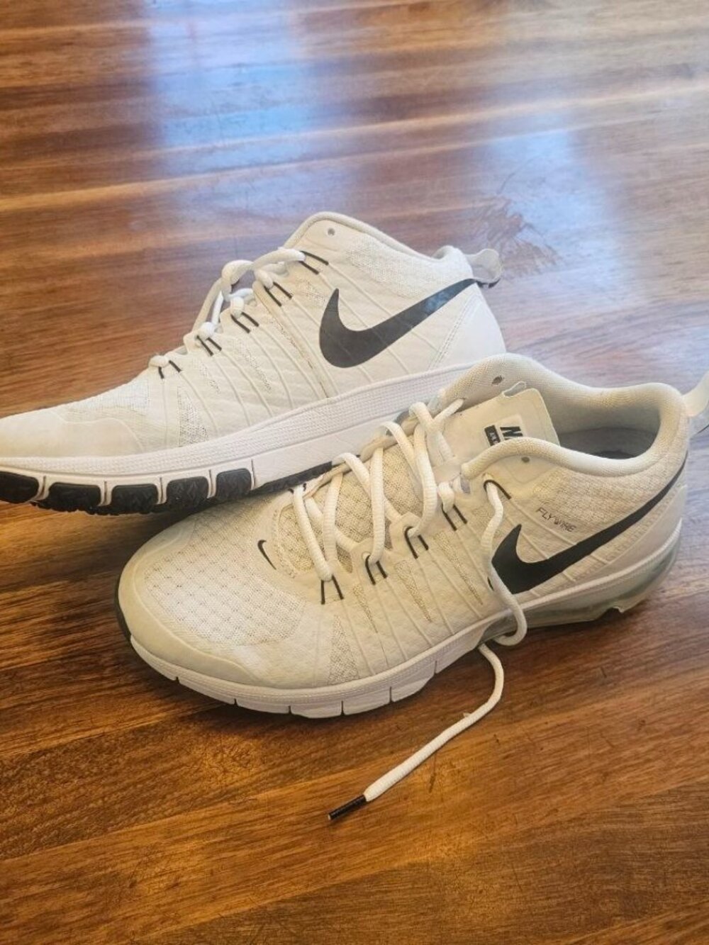 White Nike Air Max TR180 Sneakers black Flywire Cable Lacing Size Mens 9